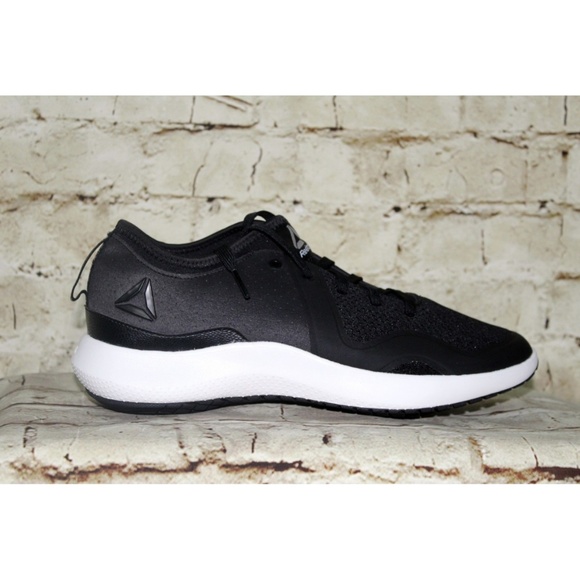 reebok womens walking sneakers